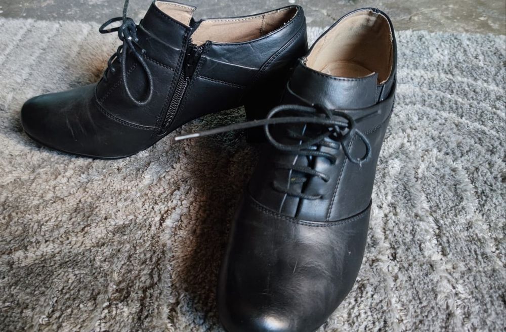 Buty czarne ze skóry