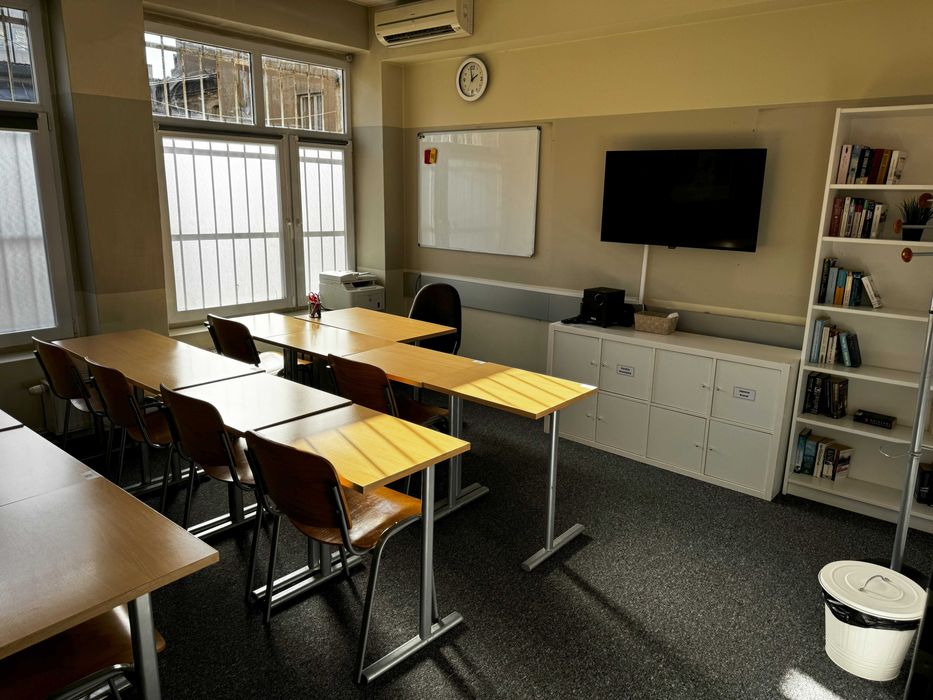 Wynajem sal konferencyjnych || ProfiLingua Poznań