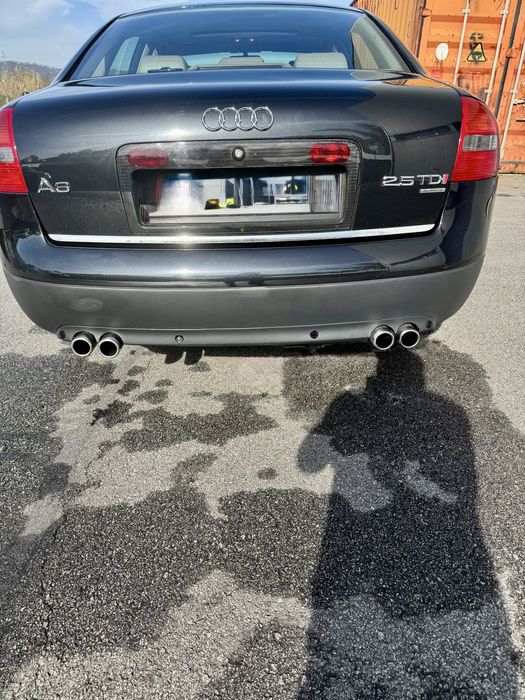 Audi A6 V6 quattro Nacional