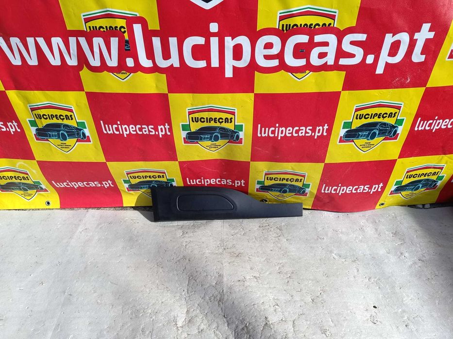 Moldura da porta tras Esq CITROEN C4 CACTUS 14-