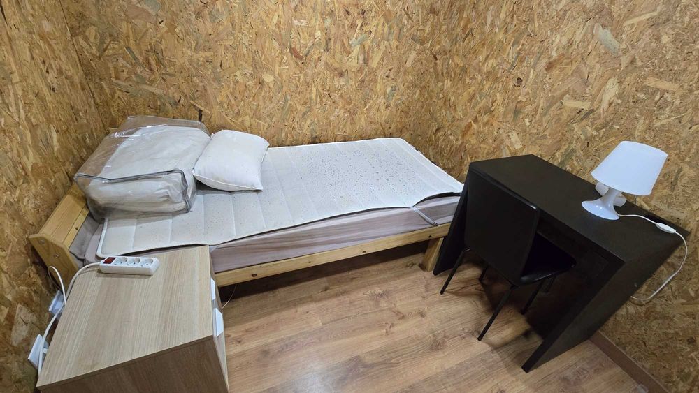Quarto com wc privada não fumadores com tudo incluído a 10 minutos de Lisboa e do MARL