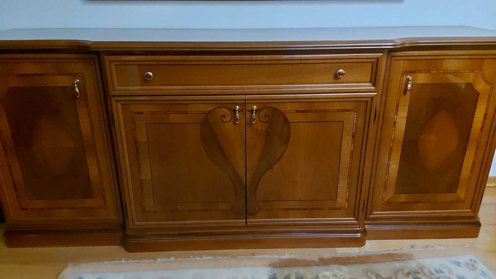 Aparador em madeira 222 cm – excelente estado – 222x92x54