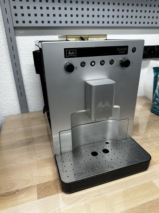 Кавоварка melitta caffeo bistro