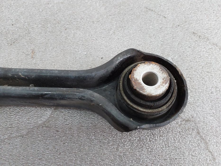 Braço de suspensão trás esquerdo BMW 1 (E81)