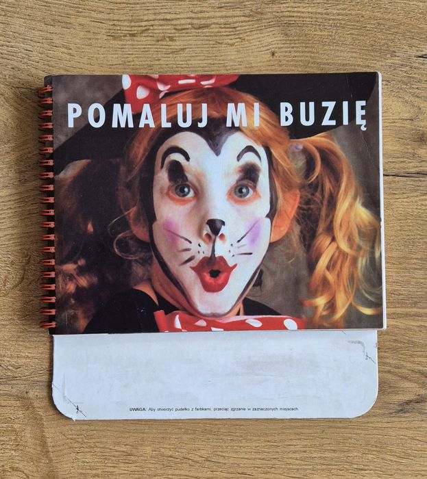 Książka "Pomaluj mi buzię"