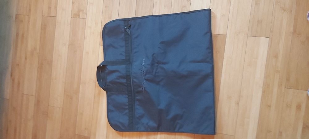 Pokrowiec, torba na garnitur, suknię