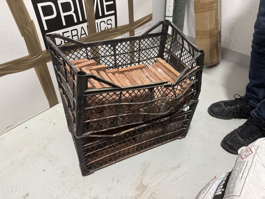 Stare Cegły - retro - Amarillo