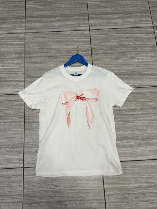 Нова футболка з бантиком. Розмір Хс-М.