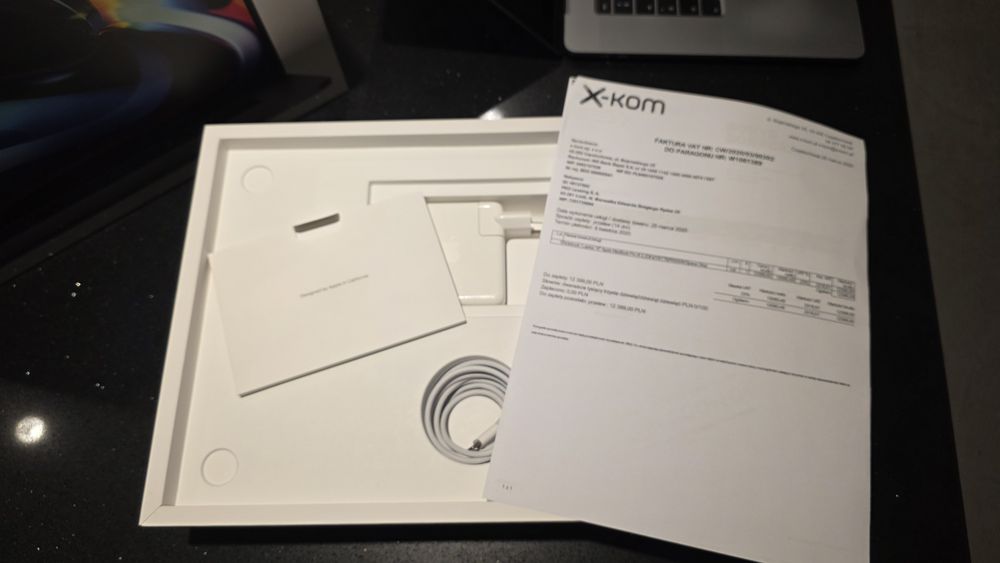 Laptop MacBook Pro 16 i9 2,3GHz 16GB 1TB SSD kupiony w Polsce Dokument