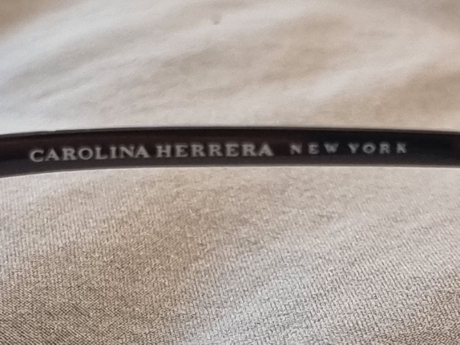 Oculos Carolina Herrera