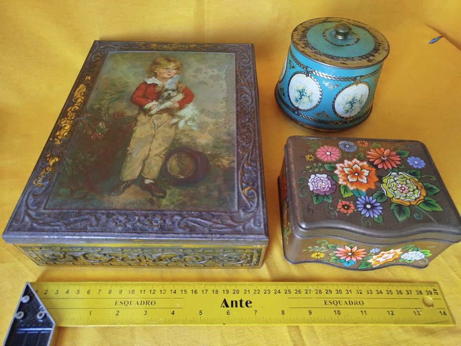 Latas Antigas de Bolachas e Bombons - Conjunto de 18 Latas
