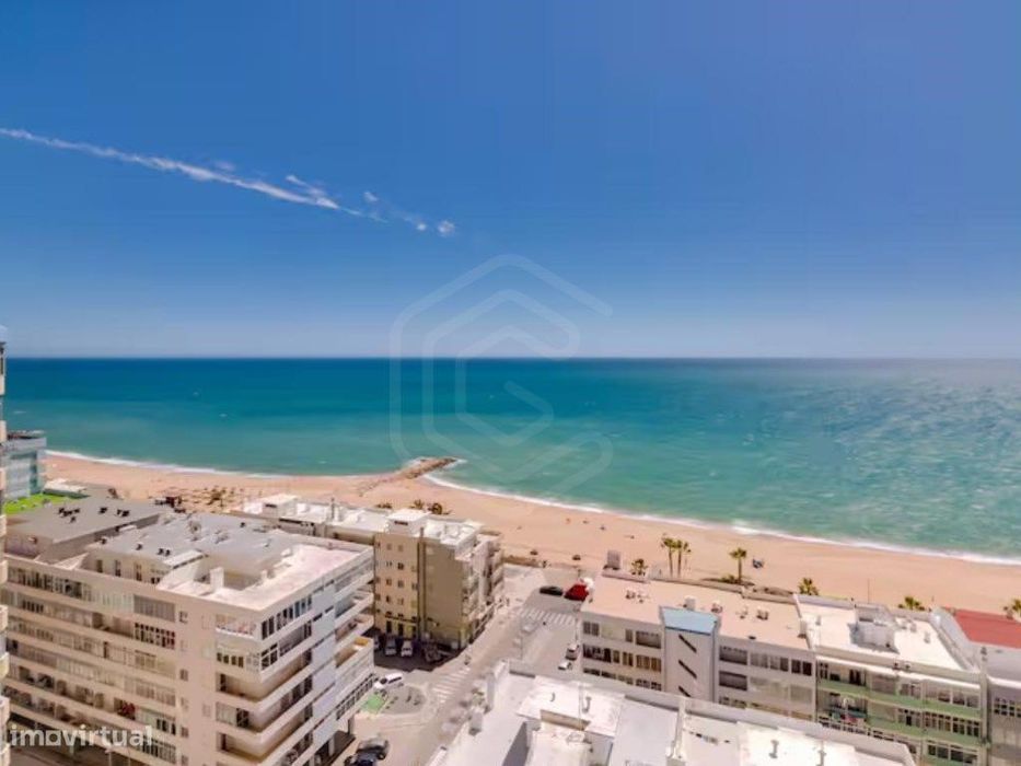 Apartamento T1 Exclusivo, a 100 metros da praia, com Vista Mar em Q... — Quarteira, Faro