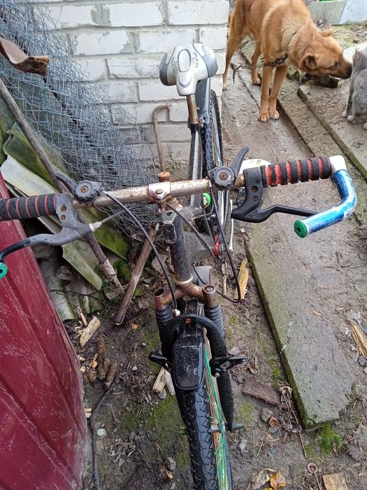 Продам велосипед горний,стан непоганий сів і поїхав.