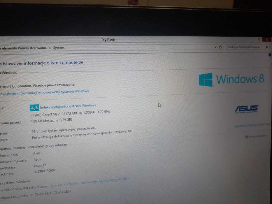 2 Laptopy z matrycami dotykowymi.