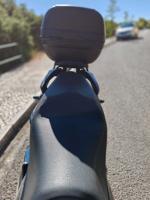 Keeway RKS 125 — 2020 — 25.905 km — Top Case SHAD