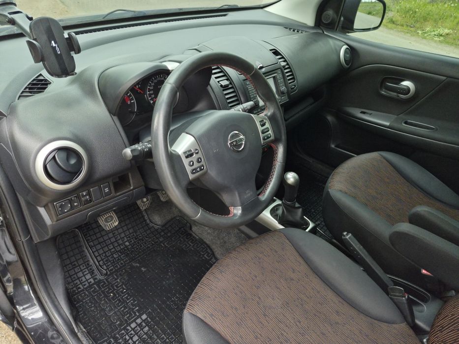 Продам Nissan Note
