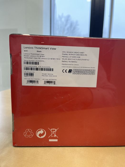 Tablet Lenovo ThinkSmart AIO View (ZA690008SE)/ 8 GB czarny