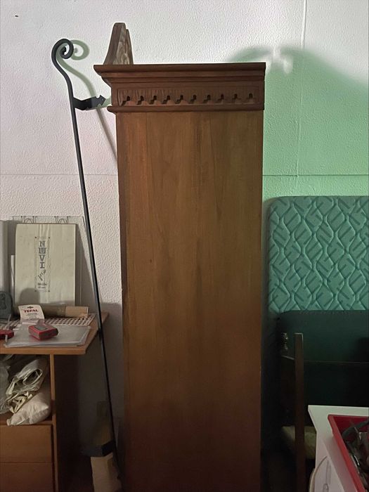 Móvel em madeira teca