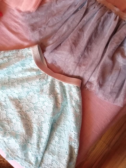 Spódniczki tutu tiul koronka rozm. 116/122 czerwona 5szt