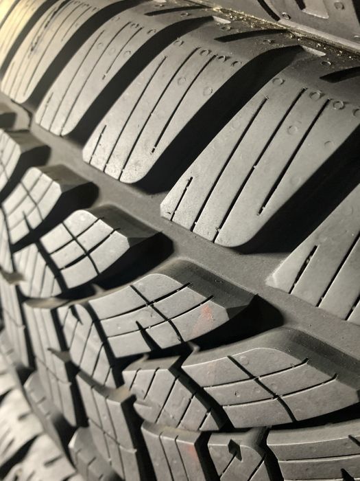 Шини б/у зимові 215/65 R16 Fulda Kristall Control HP2