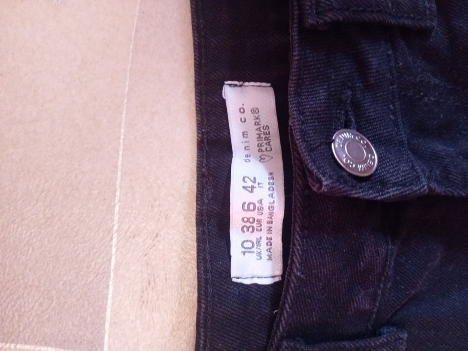 Продам джинсові шорти
