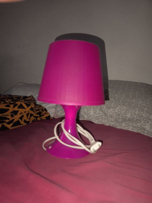 Candeeiro IKEA rosa