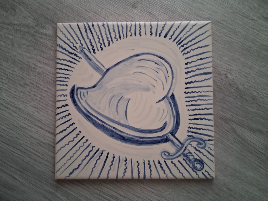Azulejo com o coração doloroso