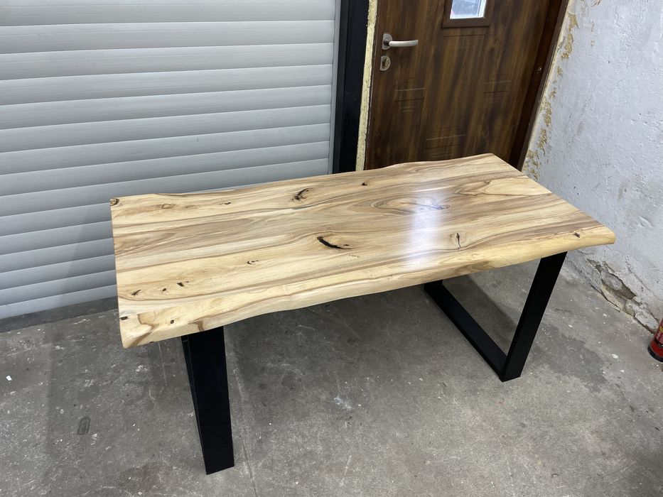 Ława drewniana z orzecha