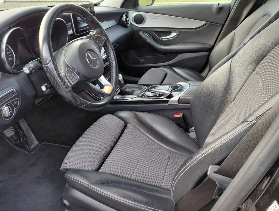 Mercedes-Benz C 200 — fotografia 5