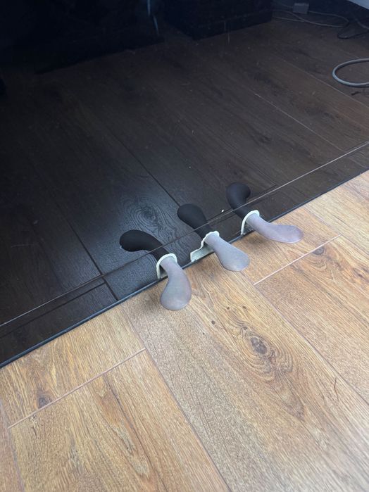 Piano Vertical Van Urk – Elegância e Som Clássico