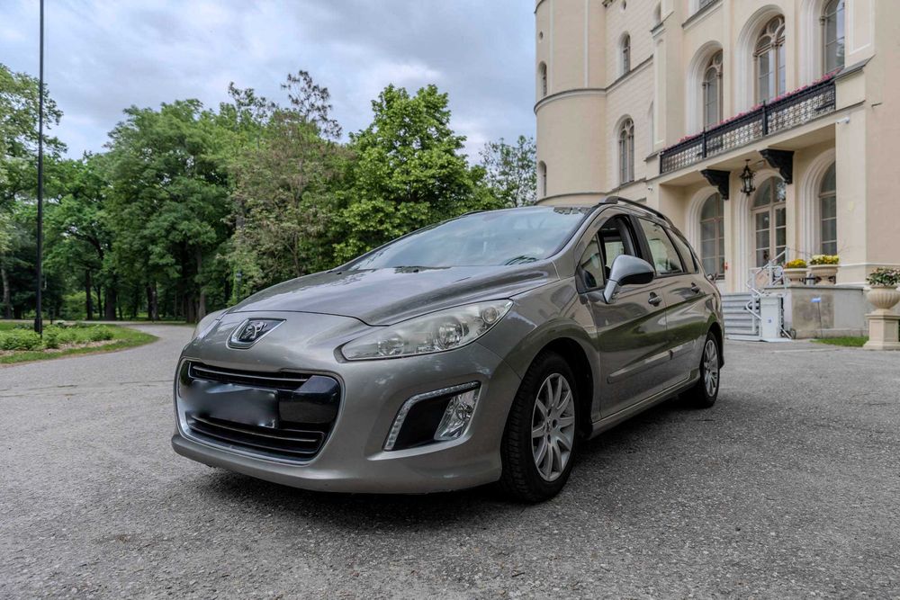 Samochód Peugeot 308 SW 260.000