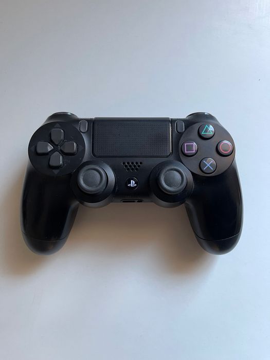 PS4 // Playstation 4 Slim 500 GB + Pad