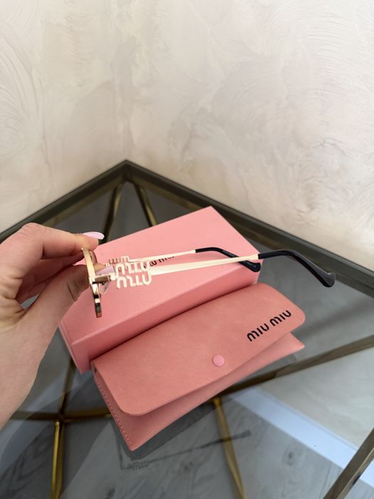 Окуляри жіночі відомого бренду