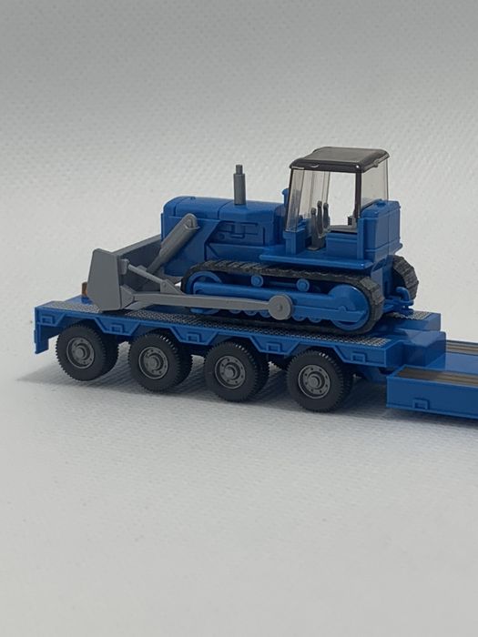 Mercedes com Maquinas Wiking 1/87