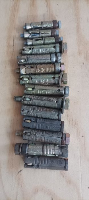 Buchas de ferro 8M