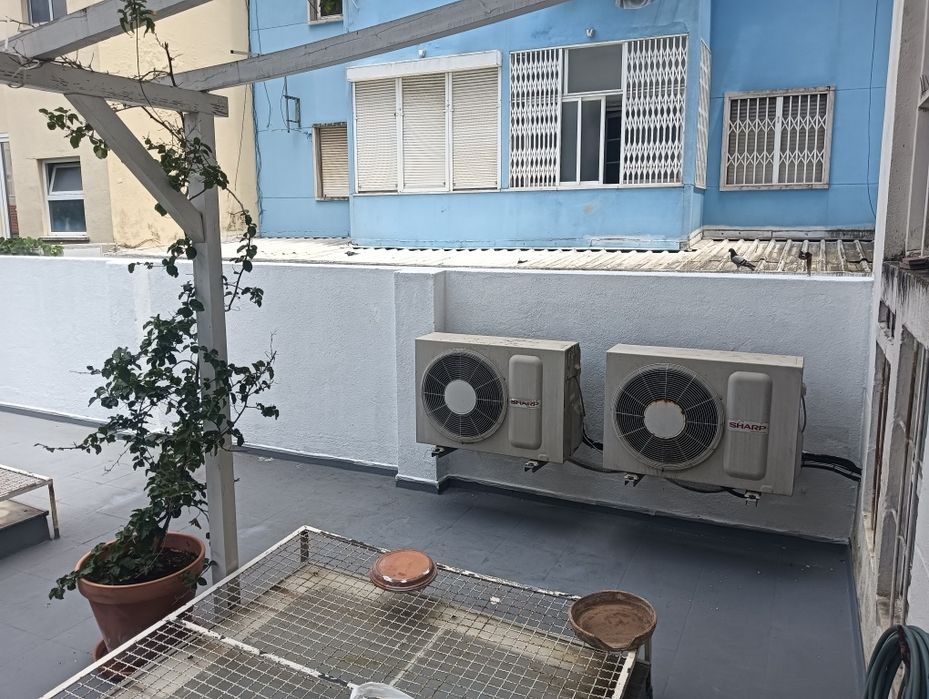 fazemos todo tipo de remodelação e construção de casas e piscinas