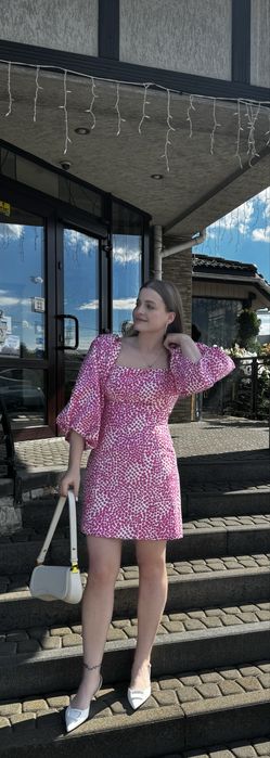 Плаття в горошок