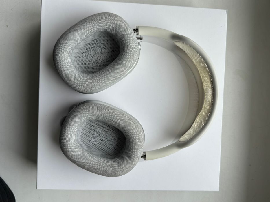 Apple AirPods Max Silver
