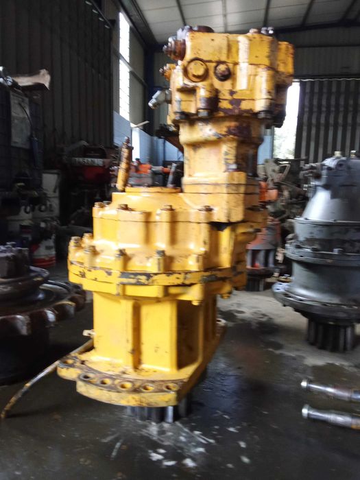 Motor giro Caixa Redutora Komatsu PC300-5