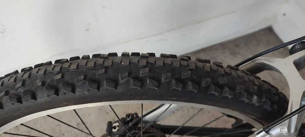 Bicicleta BH suspensão total