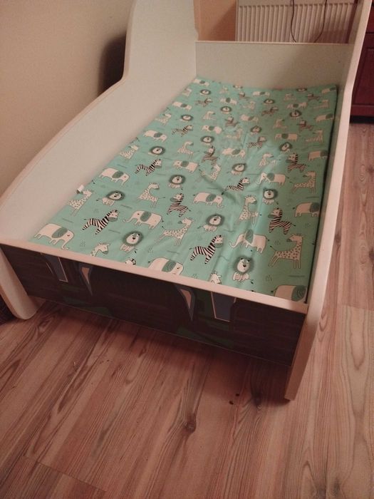 Łóżeczko dziecięce - traktor