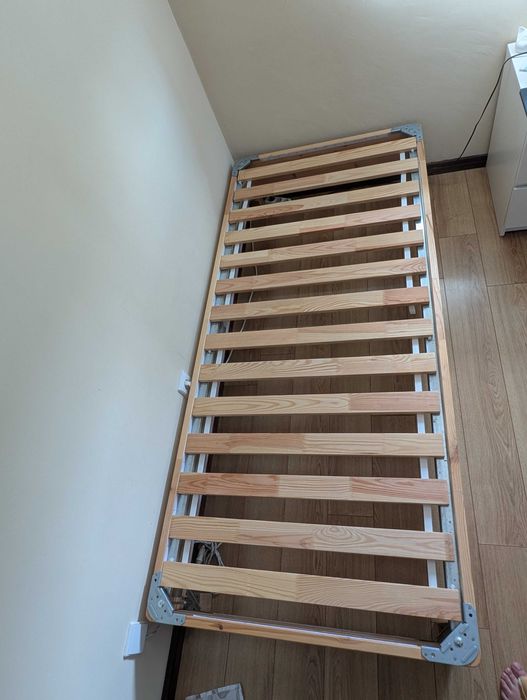 Cama de solteiro sommier LYNGOR-IKEA