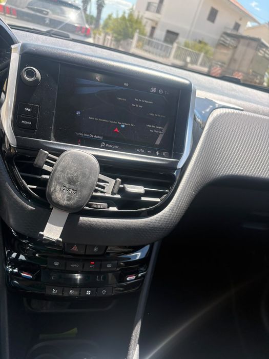 Peugeot 208 BlueHDI GT line