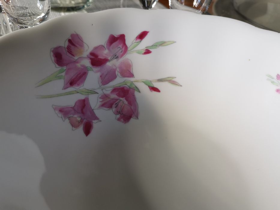3 miski porcelanowe śr. 23 cm