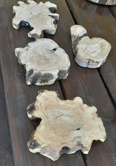 Bases em madeira para Decoração ou para colocar loiça quente.
