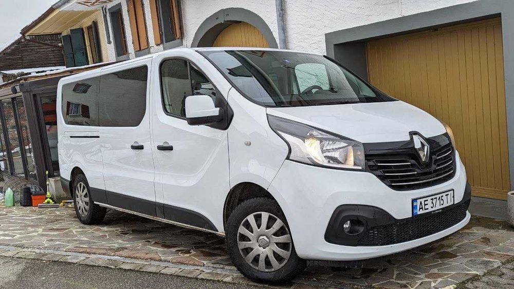 продаж RENAULT TRAFIC 2018 1.6 дизель