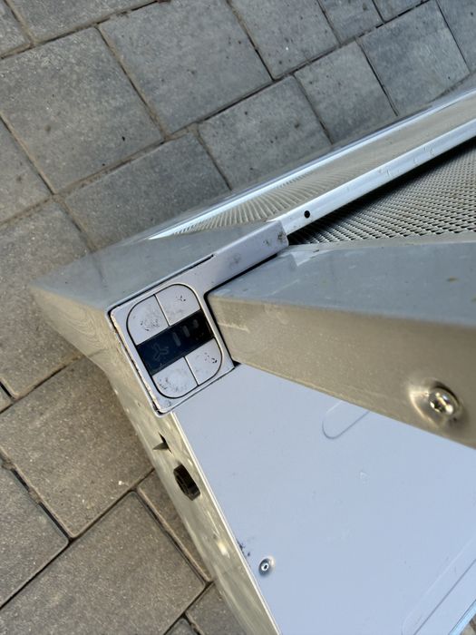 Витяжка кухонна AEG DPB 5650M повністю робоча