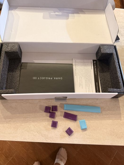 Продам клавиатуру