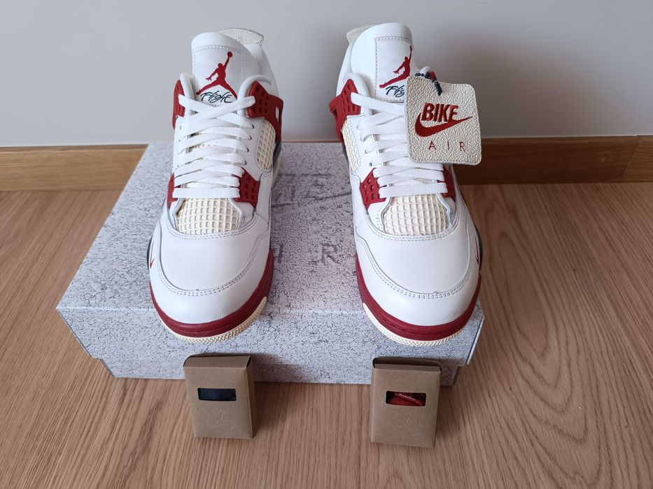 Sapatilhas Jordan 4 brick after brick
