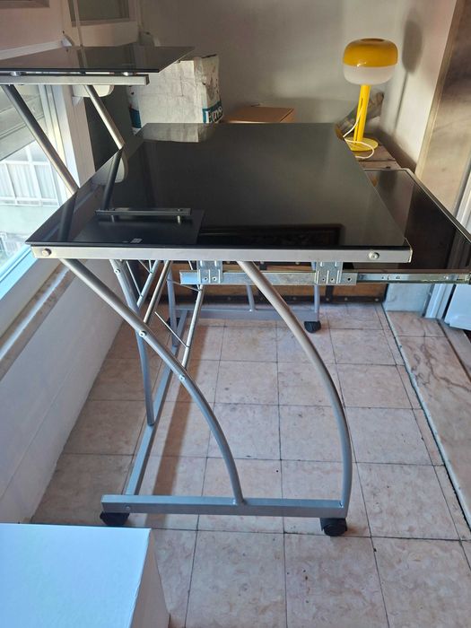 Secretária multifunções